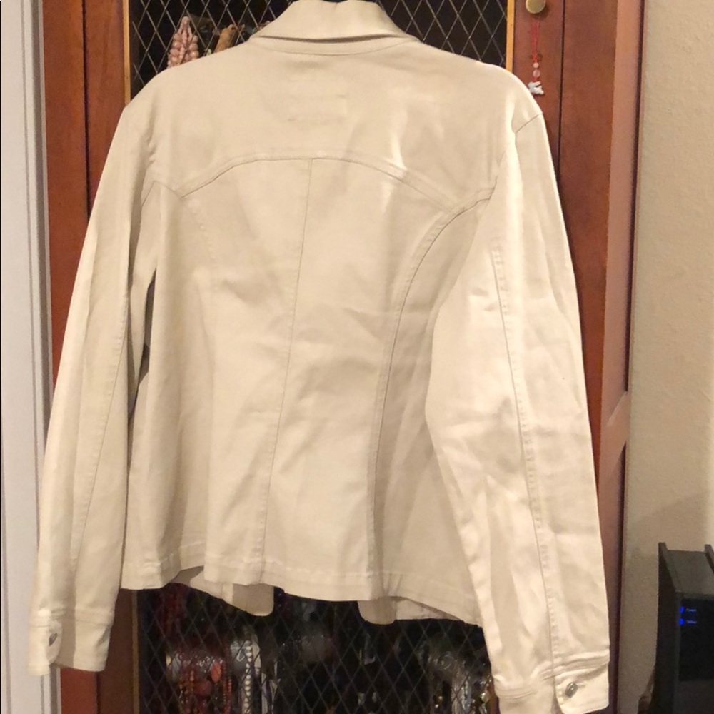 Jacket - Picture 4 of 4